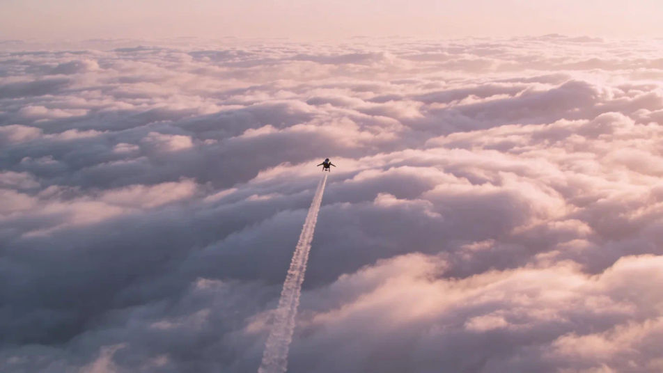 Cover a long flying shot without a score