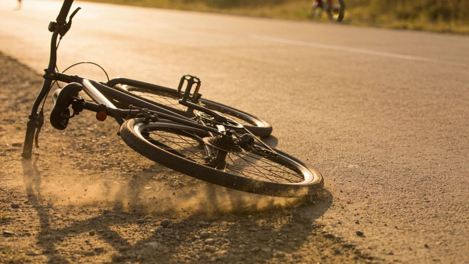 Hold a still moment after a crash