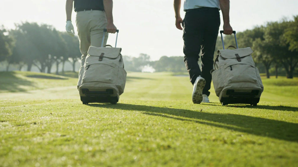 Set a relaxed weekend round from the start