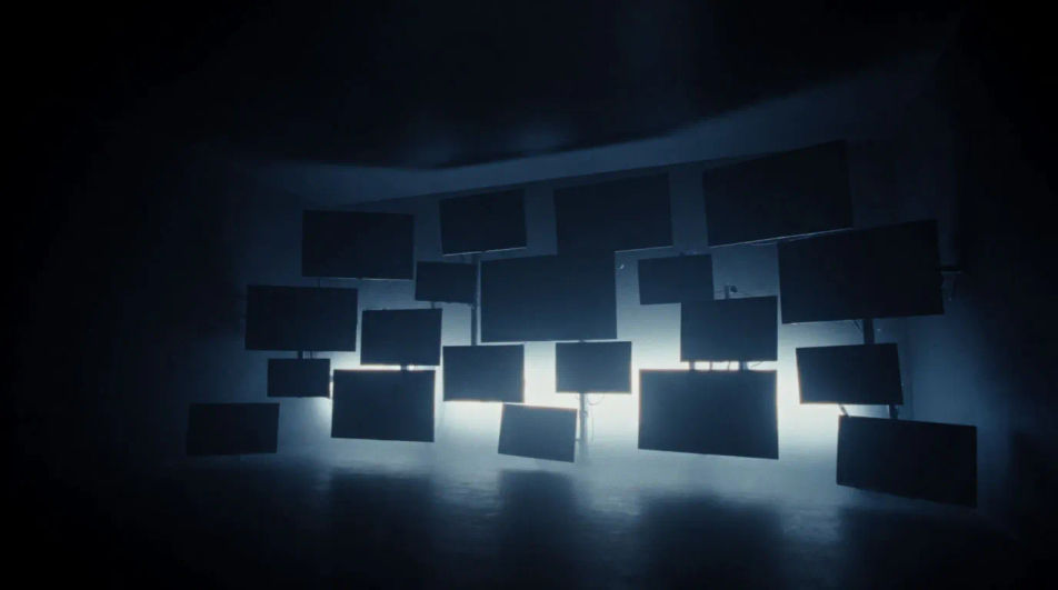 Carry a silent montage without music