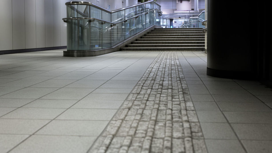 Punctuate an arrival