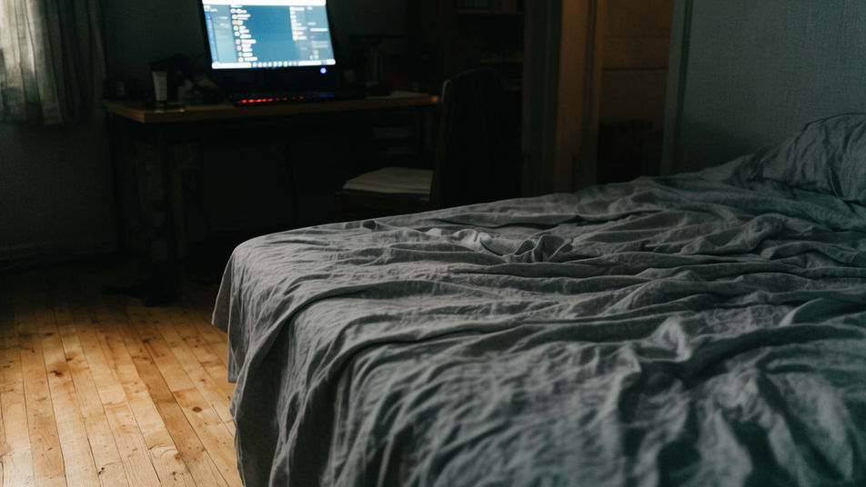 Fill an awkward pause without music
