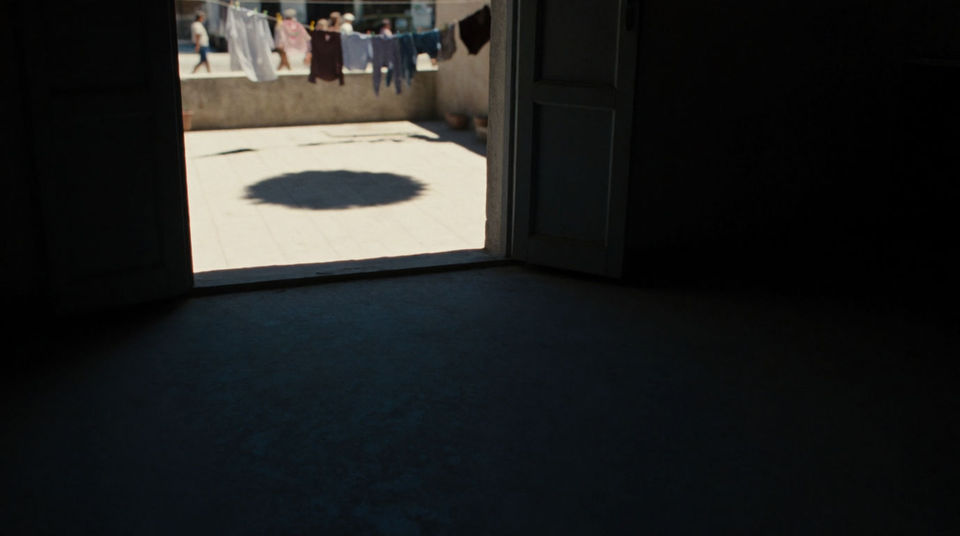 Fill a world beyond the edge of the frame
