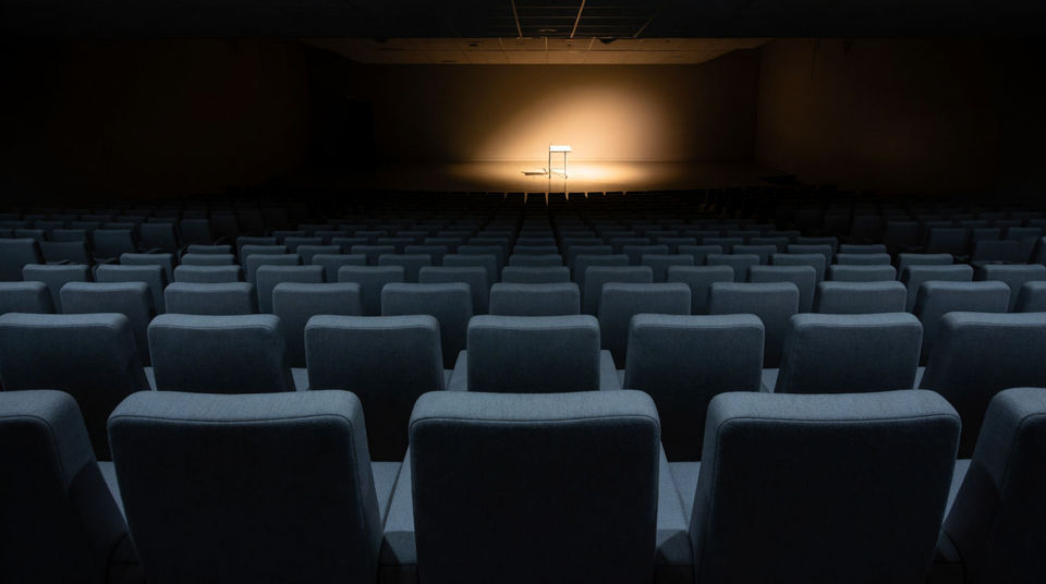 Hold a gap open while the audience waits