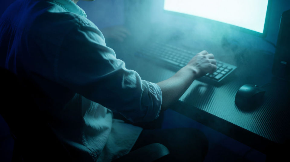 Land a single decisive keystroke