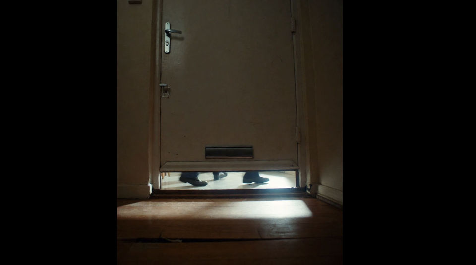 Put officers outside the door without casting any