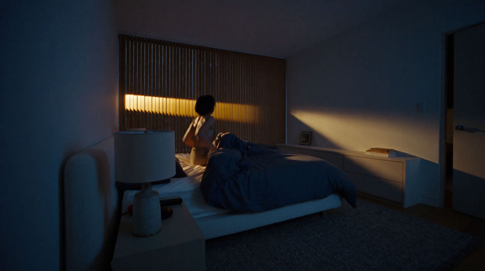 Wake a scene up in a single frame
