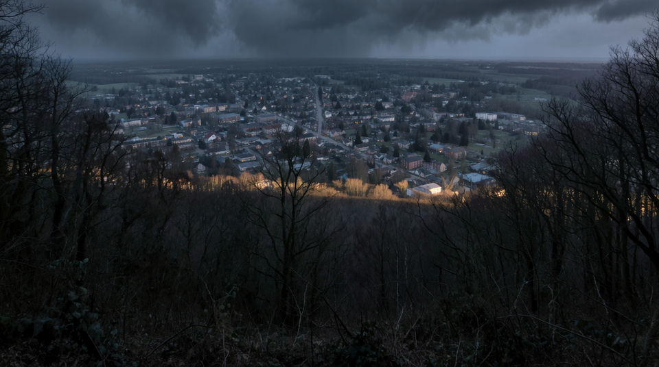 Put a whole town under threat