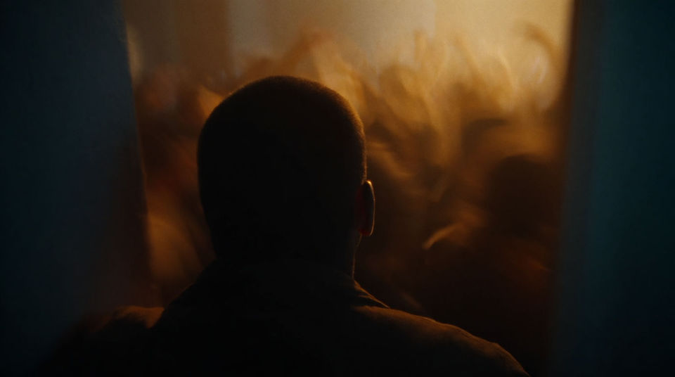 A crowd you never show on camera