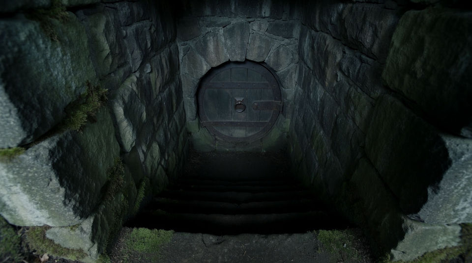 Cold air and old stone underground