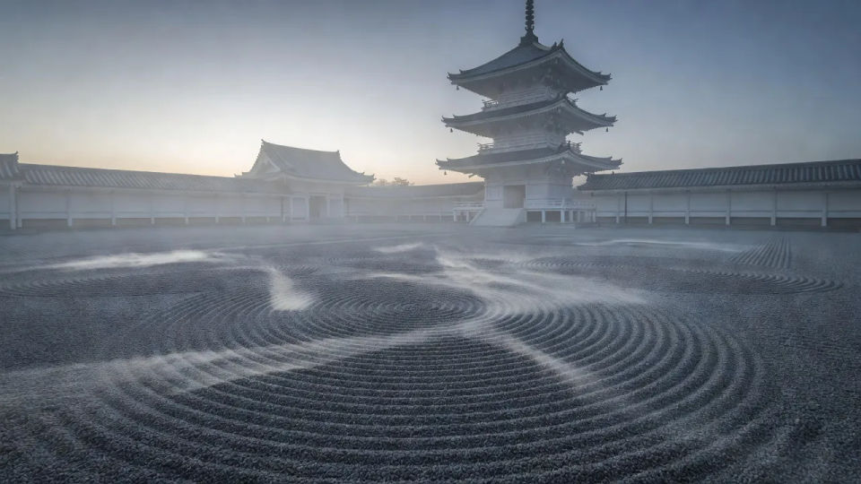 Misty dawn courtyard