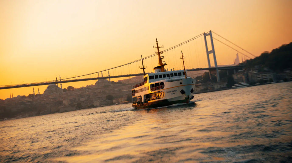 Fährüberfahrt über den Bosporus