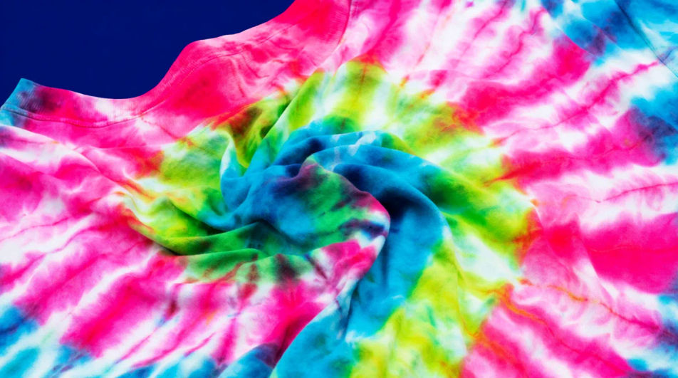 Neon crumple wall