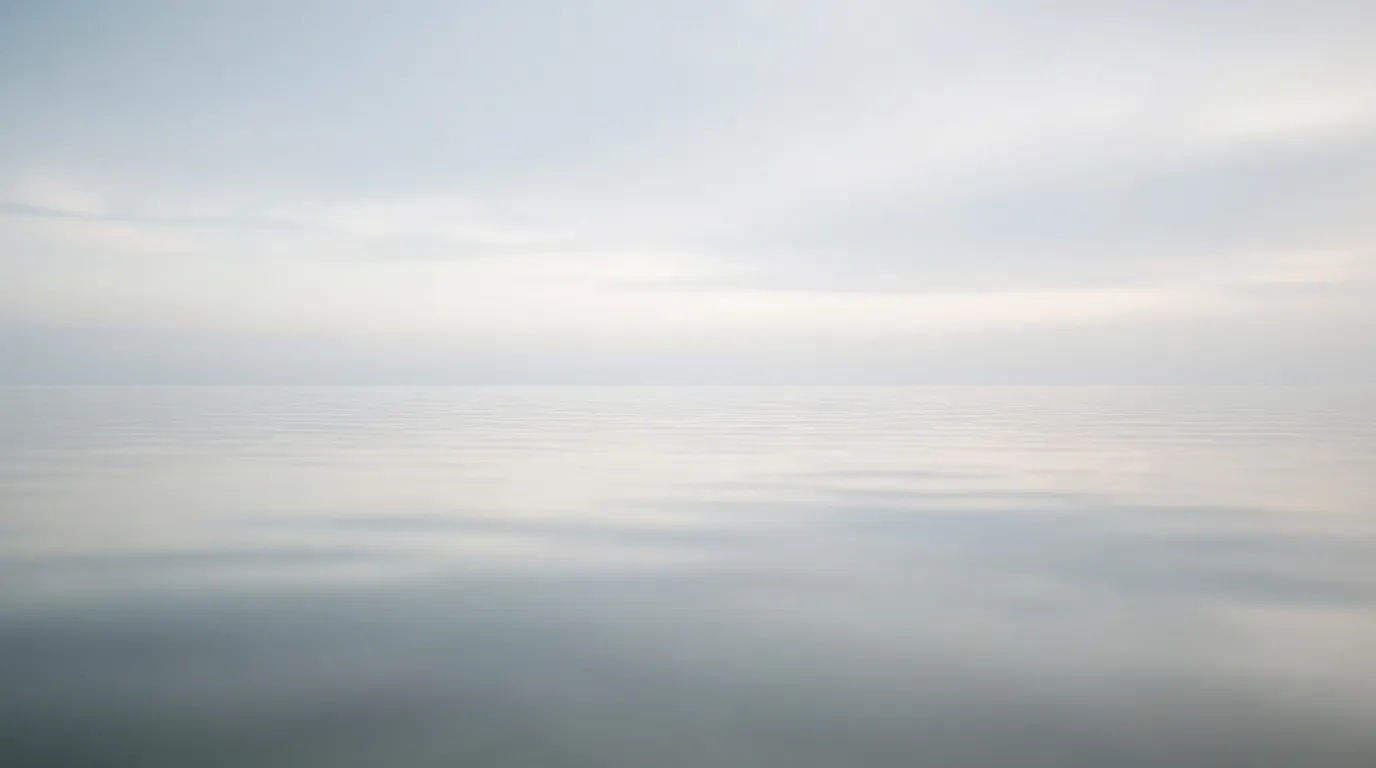 Calm water horizon