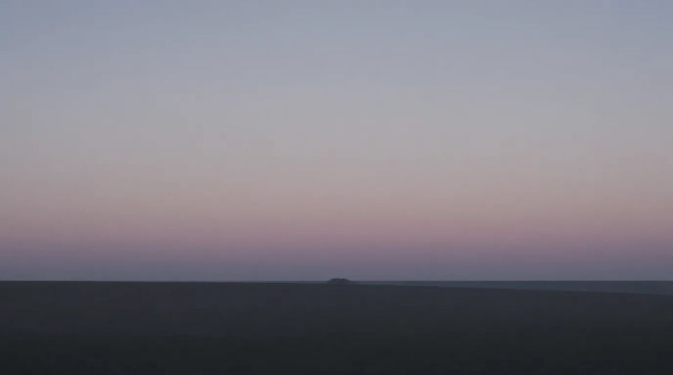 Calm horizon banner