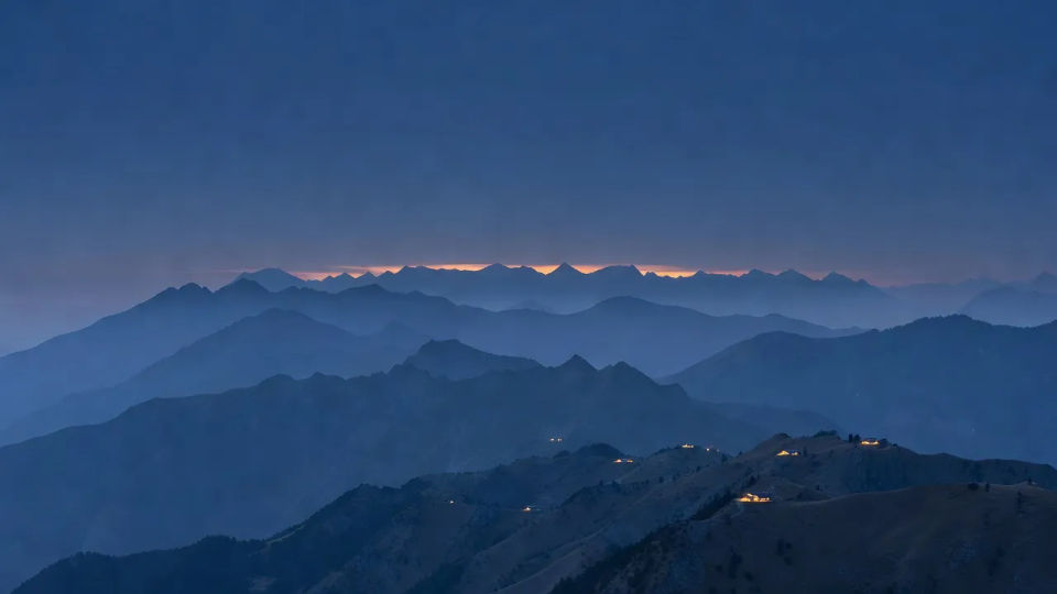 Ridge silhouette establishing shot