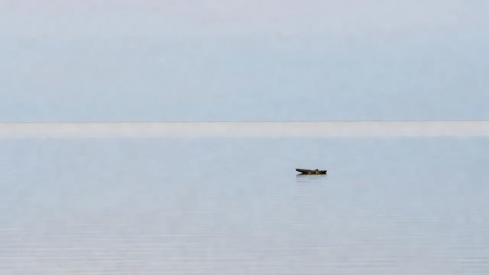 Flat-water panel