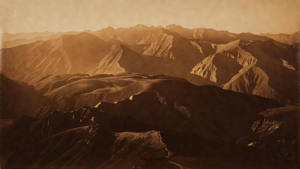 Mountain range in rich pigment