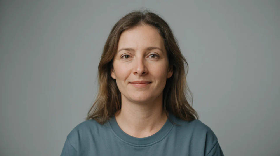 Headshots on a consistent backdrop
