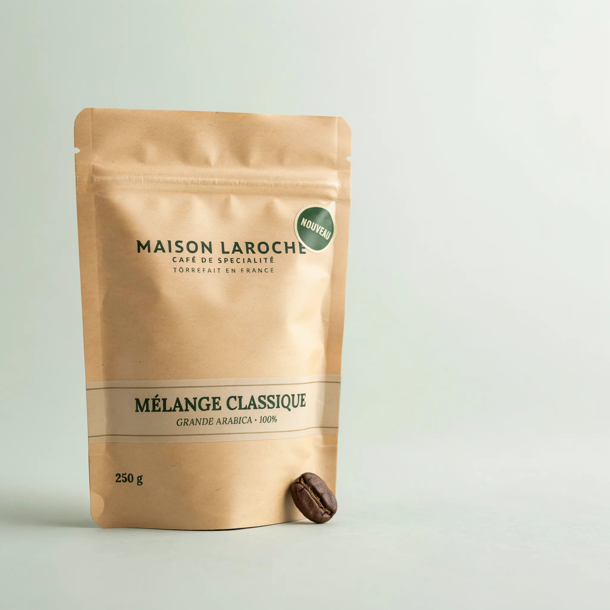 Packaging with front text localised into French
