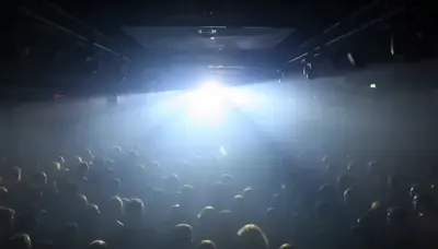 AI strobe light effect